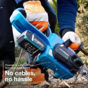 Hyundai HY20CCS10 10'' / 25cm 20V Cordless Chainsaw - 4Ah Battery & Charger