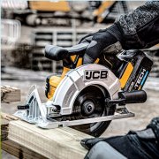 JCB 18V Cordless Circular Saw, 165mm / 6.5'', 5Ah Li-Ion Battery and 2.4A Charger