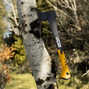 JCB 20&rsquo;&rsquo; (50cm) Multitask Camping Axe, Ergonomic TPR Grip, Lightweight, Fiberglass Handle